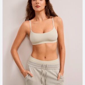 CRZ YOGA womens swimsuit top size XL (14) NWT